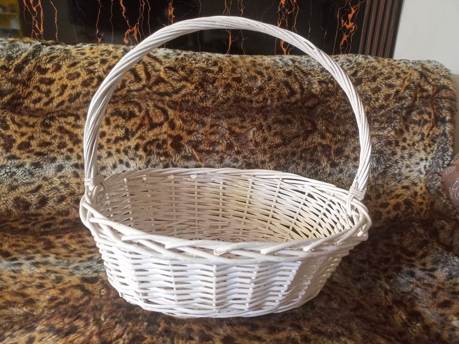 Корзина плетёная продам