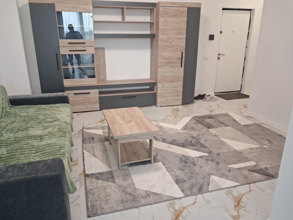 Inchiriez ap cu 2 camere central in Navodari