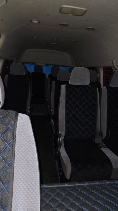 Микроавтобус Тойота хайс