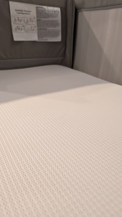 Манеж, люлкька для новорожденного