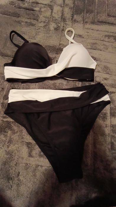 Costum de dama femei