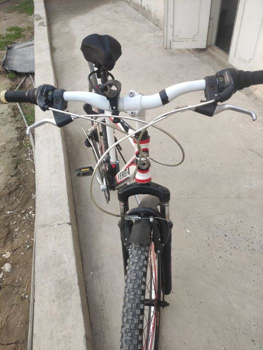 Продаёться  Велосипед почти новый.