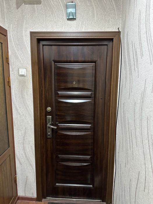 Чилонзор Метро 2хона 3 хона килинган 16 квартал балкон 6м