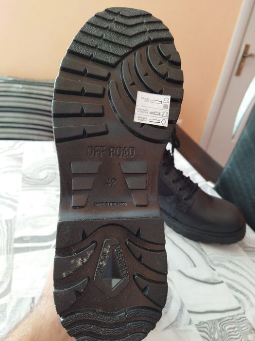 Мъжки боти 42 номер