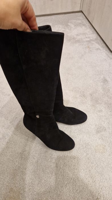 Cizme negre piele intoarsa cu toc