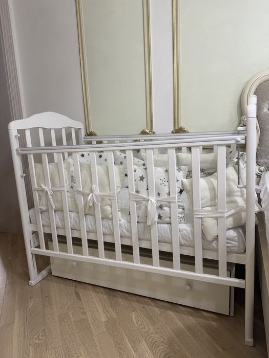 Кроватка для млоденцев