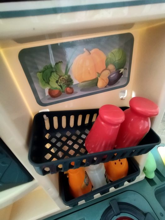 Продаю детскую кухню