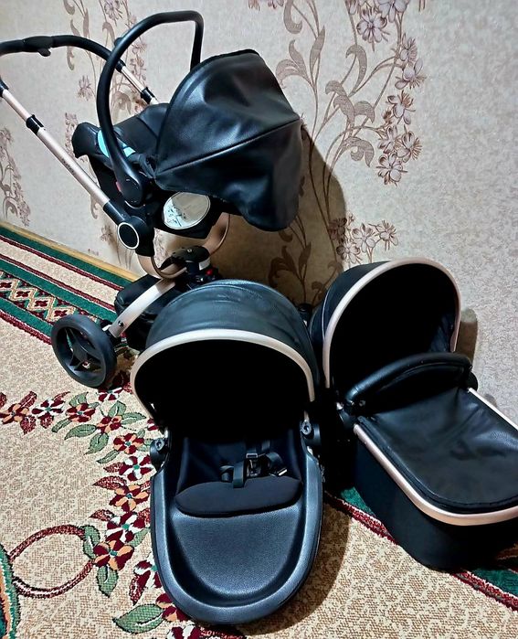 Продаются детский коляска(кожаный)