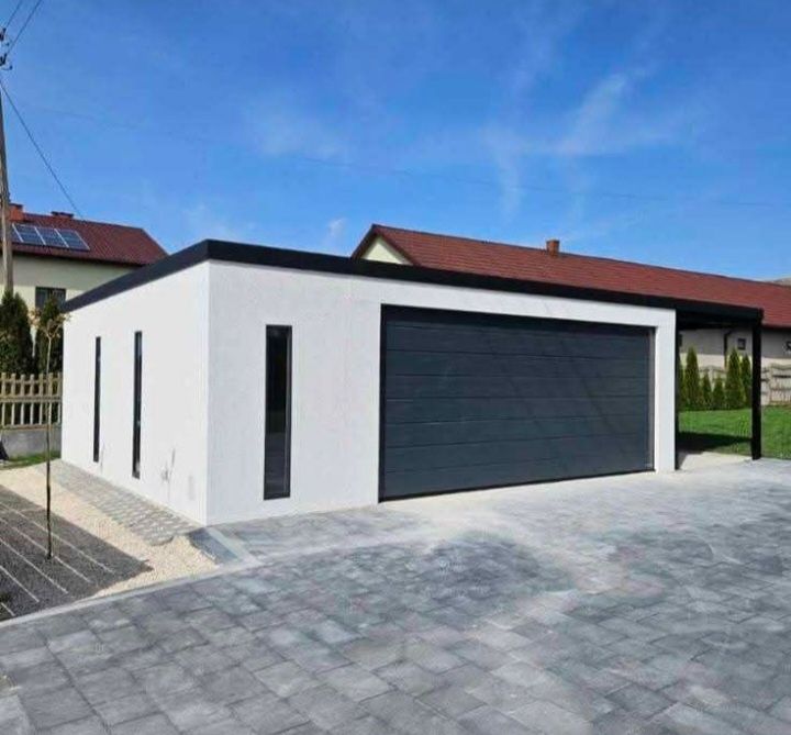 Garaje auto pe structura metalica învelite cu panouri Sandwich termoiz