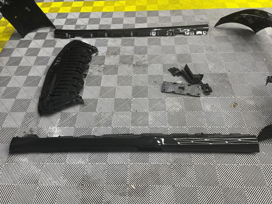 Bara fata / Bara spate kit complet w222 S class Original