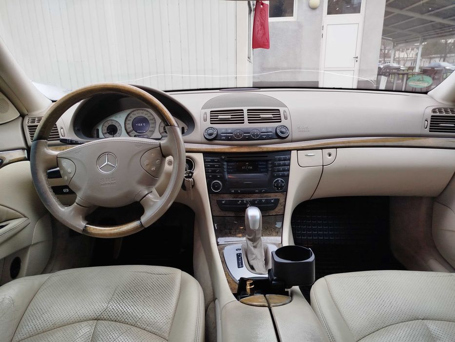 Mercedes Benz E 220,An 2005 decembrie