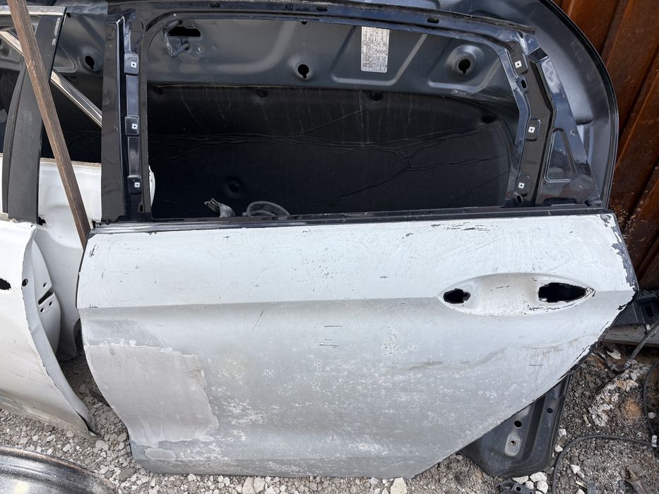 Двер от аризо 8 левый задный оригинал