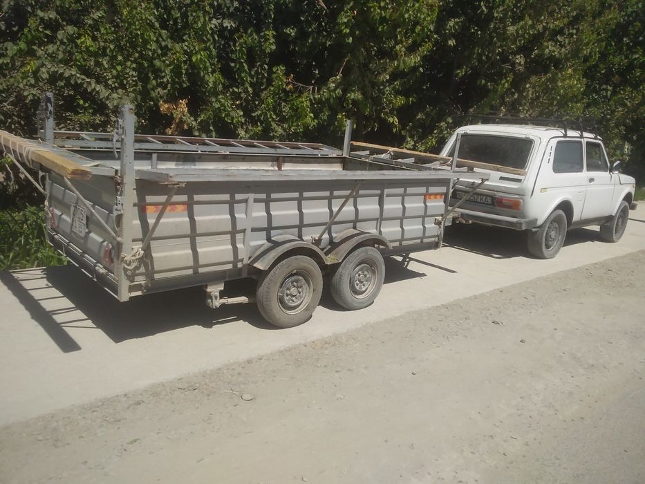 Прицеп сотилади.