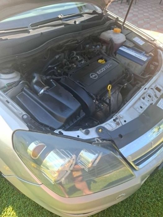Opel Astra H 1,6 benzina,2011