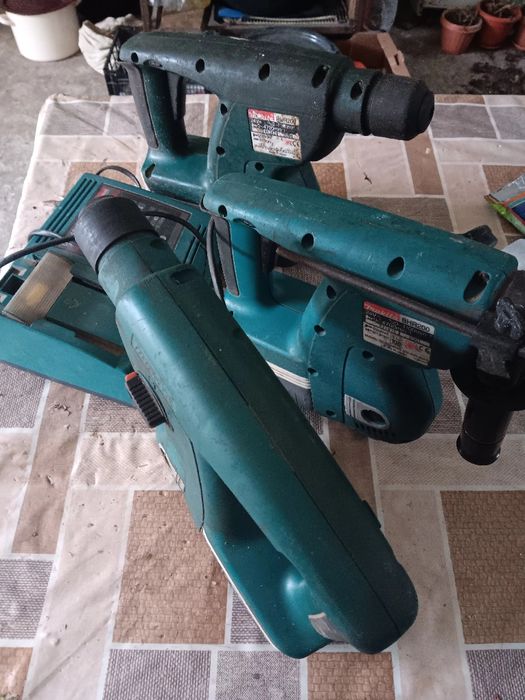 MAKITA ,rotopercutor impact pe acumulatori 24 V .B.H.R 200