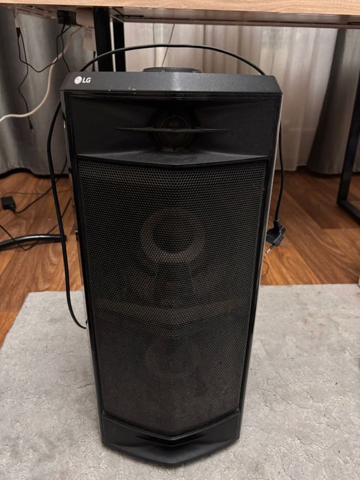 Колонка LG СРОЧНО!!!
