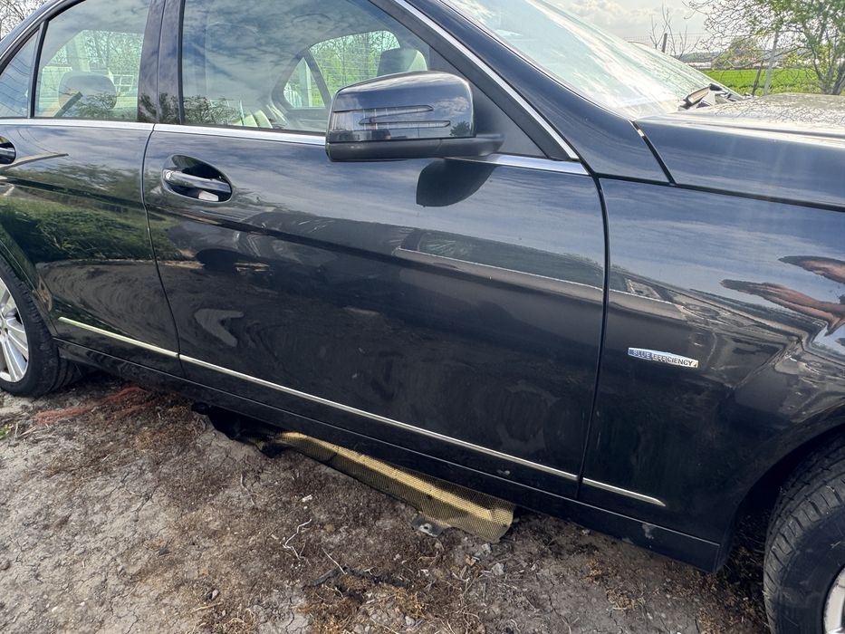 Usa usi mercedes c class w204 nonfacelift sau facelift