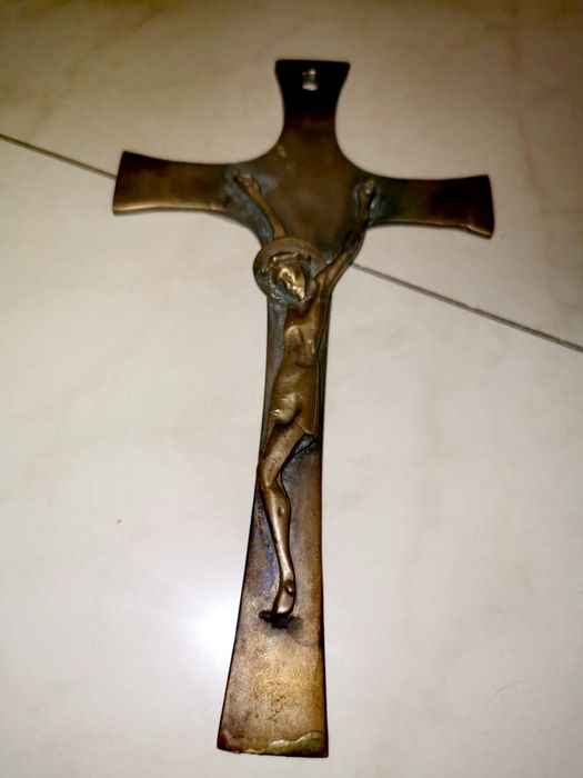 Бронзово разпятие 22х12 см религиозно художествено изкуство уникално