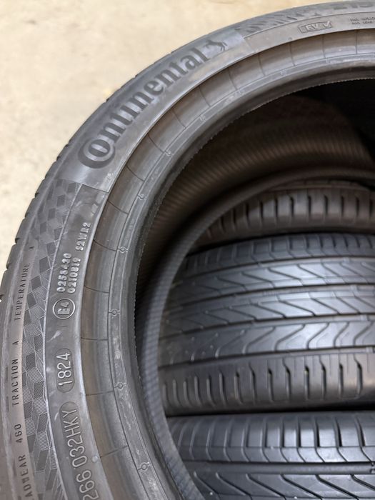 215/45/17 Continental 4бр дот24