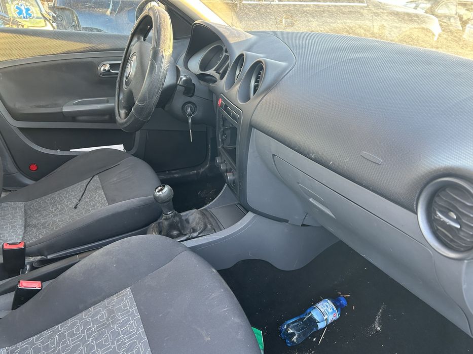 Ușă stânga față Seat Cordoba 2008