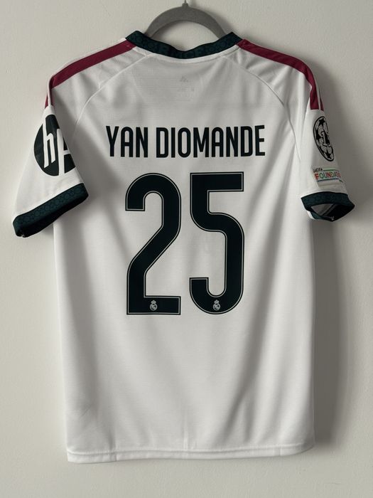 Tricou fotbal Real Madrid 26/27 Mbappe Vini Bellingham