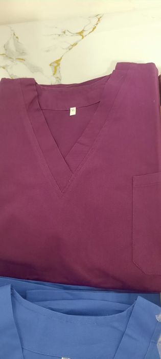 Срочно продам медицинские костюмы в отличном качестве