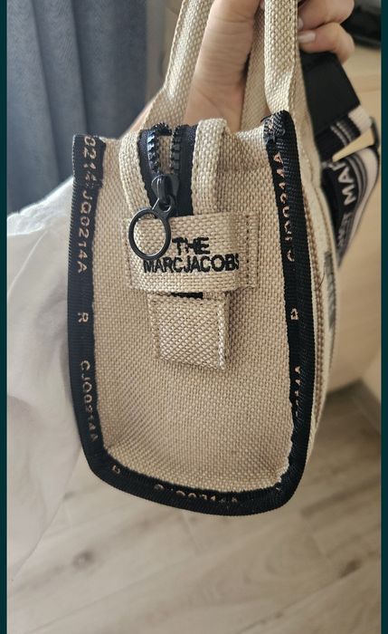 Дамска чанта     .