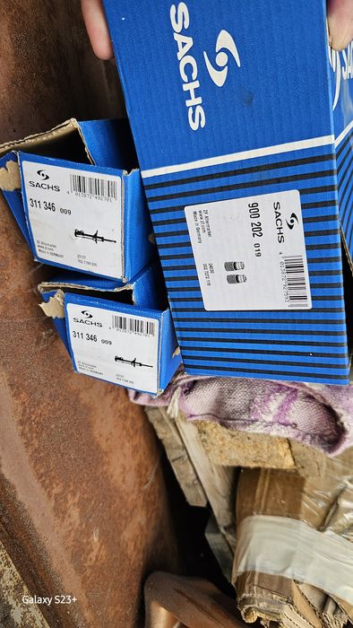 Амортисьори, прахоуловители, антишокови тампони, задни за пасат Б7 12г