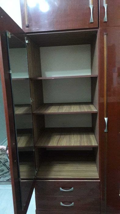 Продаю шкаф для одежды с антресолью