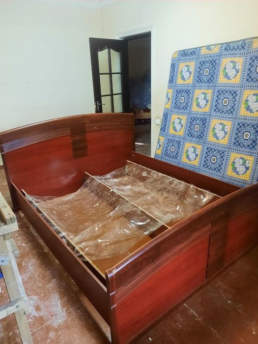 Kravat tumba Sotiladi: 150 000 so’m