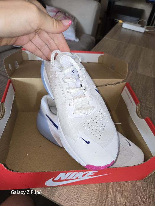 Маратонки Nike /Найк 38.5