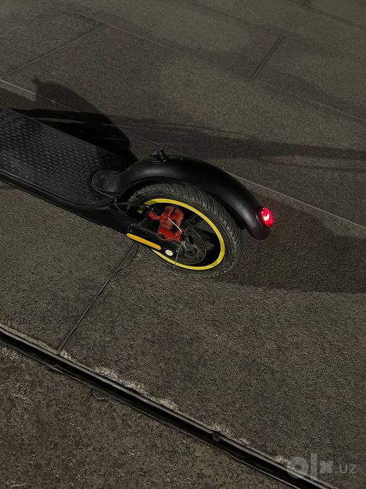 Samakat jet pro max 35 tezlik 30km zapas hod yurishi zor aybi yoq