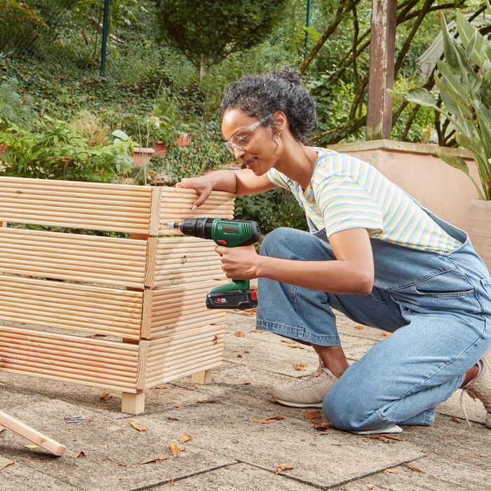 Bormasina si surubelnita Bosch pe acumulator Bosch EasyDrill