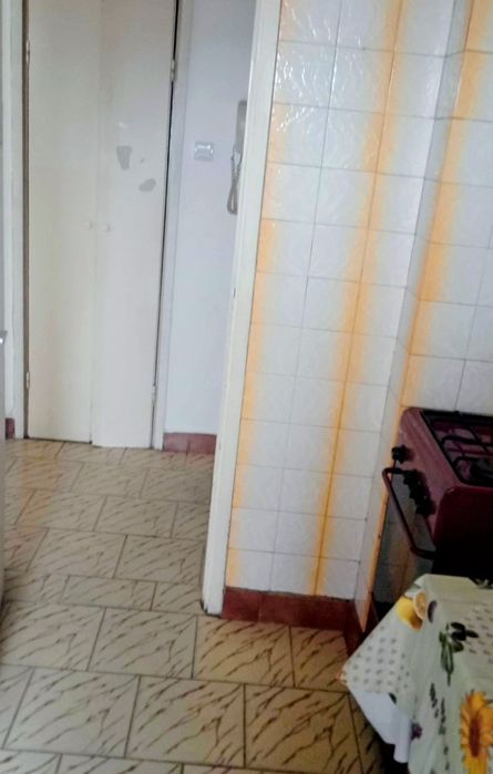 Inchiriez apartament 2 camere, semidecomandat