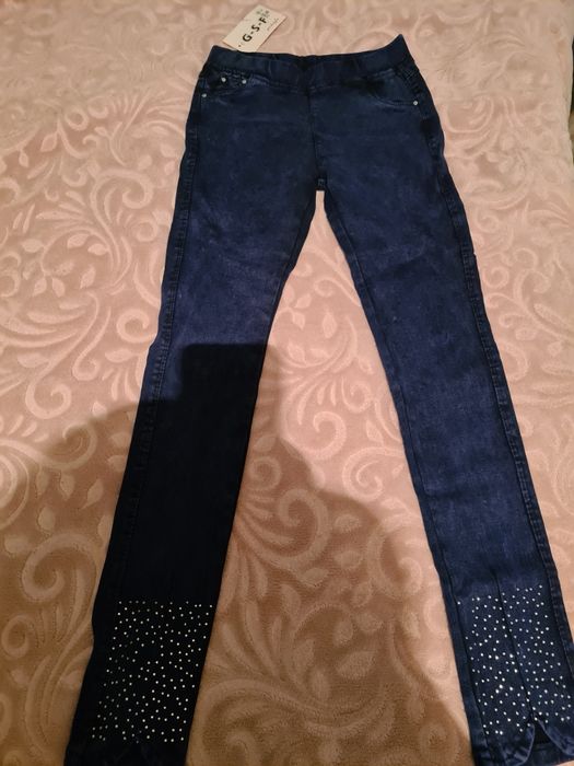 Pantaloni  blugi fete