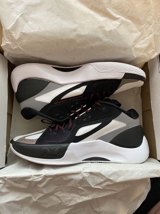 Jordan Zoom Separate