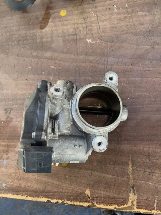Clapeta acceleratie 1.6tdi CLH octavia 3 passat b8 golf 7 a3 seat q3