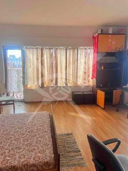 Дава се под наем Едностаен апартамент в Бургас, Възраждане - 62 кв.м за 121691.61 € - Снимка #2