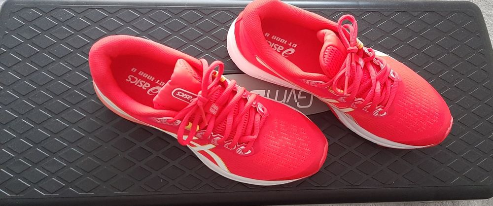 Adidasi Asics 41.5 26cm