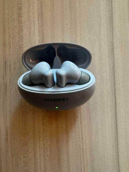 Слушалки HUAWEI