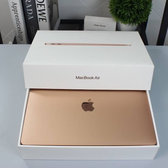 Macbook  AIR M1 2020 retina