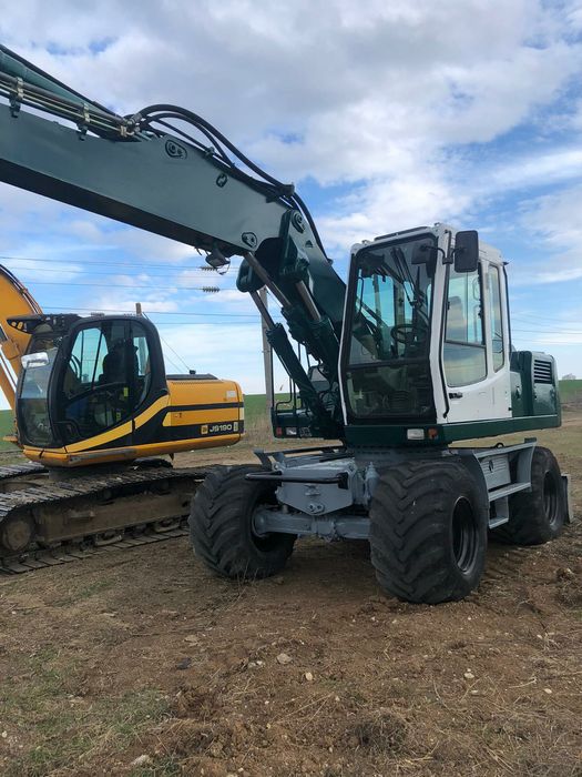 Inchiriez  excavator pe senile și  pneuri
