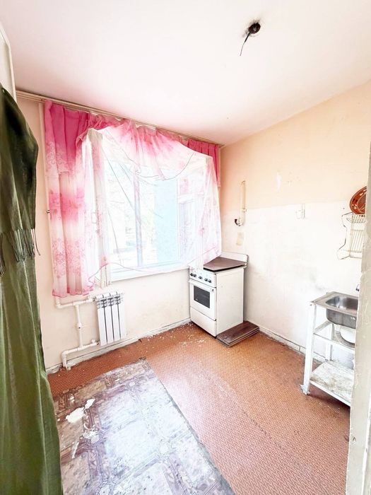 Срочно продаётся 1комнатная квартира на 2 этаже