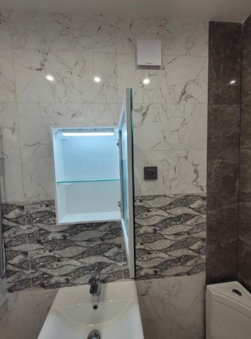 Продава се Двустаен апартамент в София, Надежда 2 - 60 кв.м за 2209 €/кв.м - Снимка #8