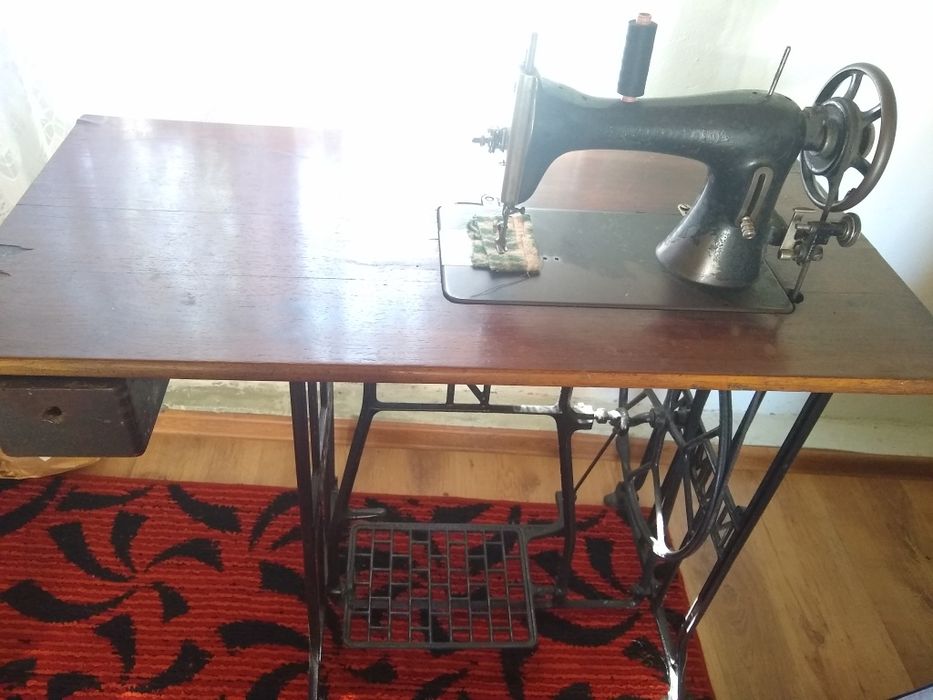Masina de cusut Naumann nr 705