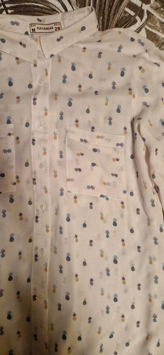 Нежная Рубашка Pull&bear с ананасами размер XS-S