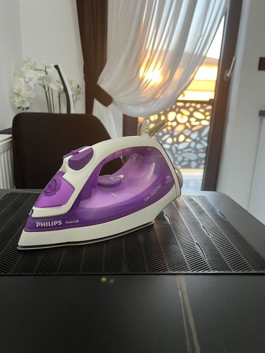 Vand fier de calcat Philips