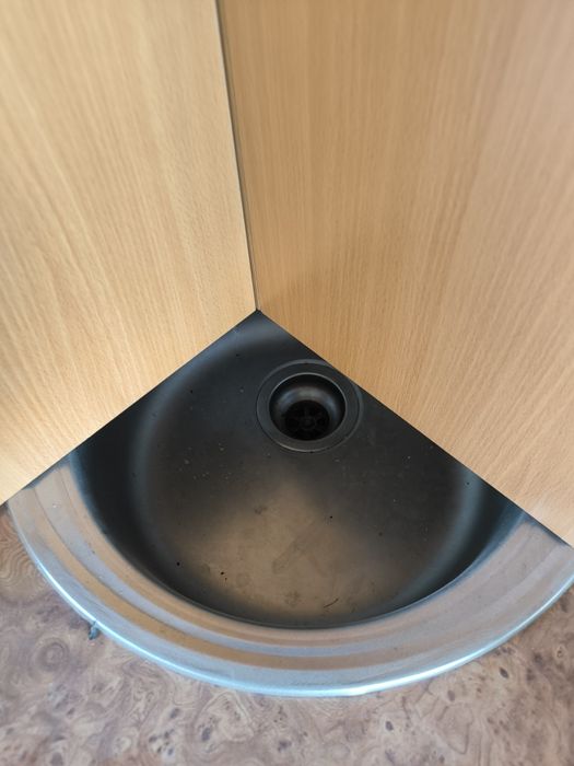 Угловая мойка с сушилкой