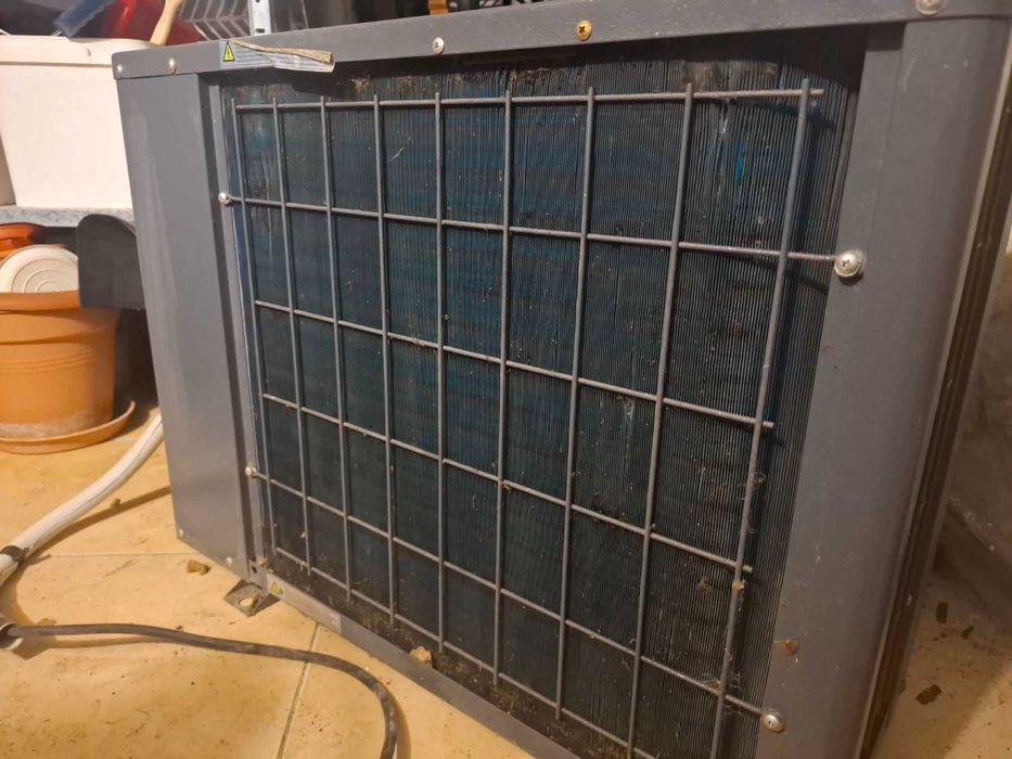 Термопомпа Azuro BP-50WS, 5 KW, за басейни с обем до 35 м3,