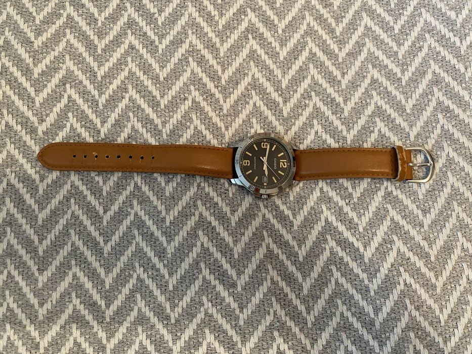 Продам часы casio